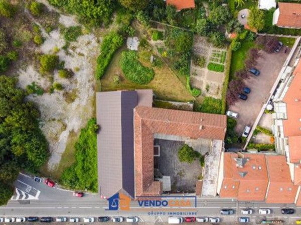 negozio in vendita a Moncalieri