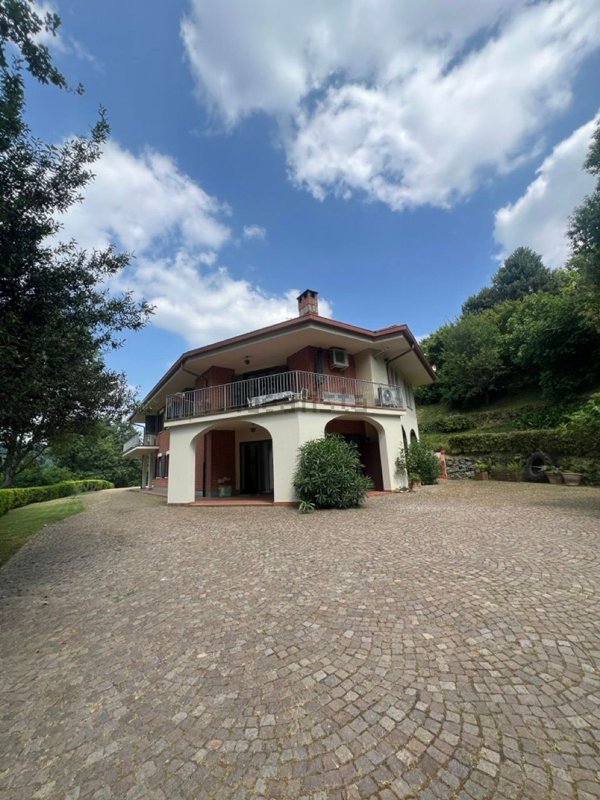 casa indipendente in vendita a Moncalieri