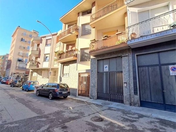 appartamento in vendita a Moncalieri in zona Borgo San Pietro