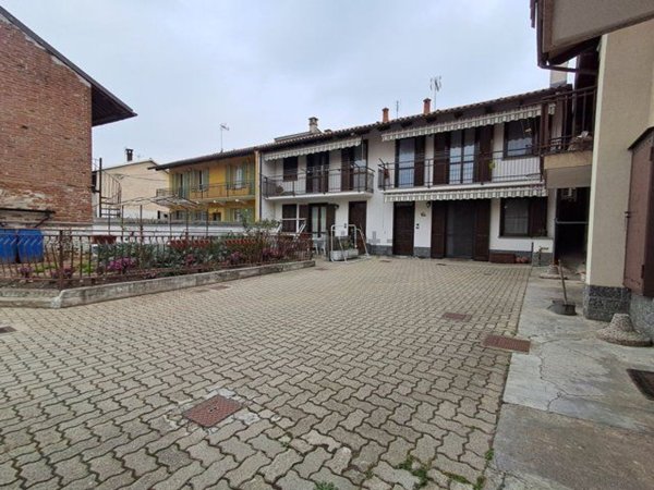 casa semindipendente in vendita a Moncalieri in zona Moriondo