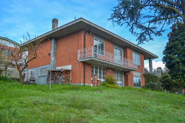casa indipendente in vendita a Moncalieri in zona Revigliasco