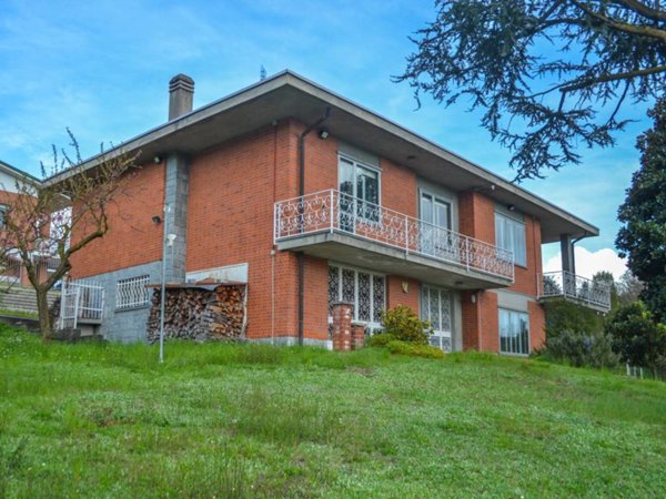 casa indipendente in vendita a Moncalieri in zona Revigliasco