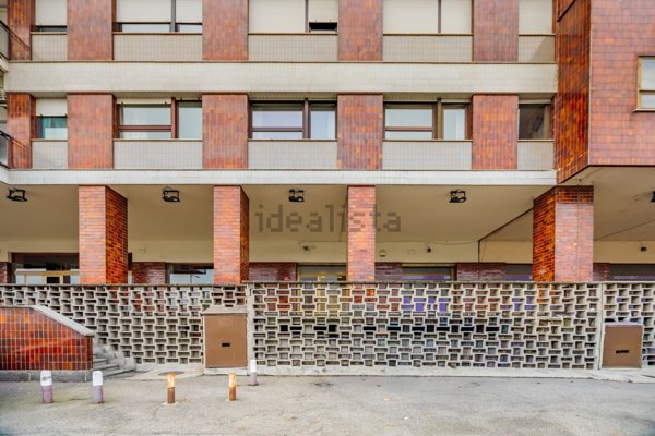 locale commerciale in vendita a Moncalieri