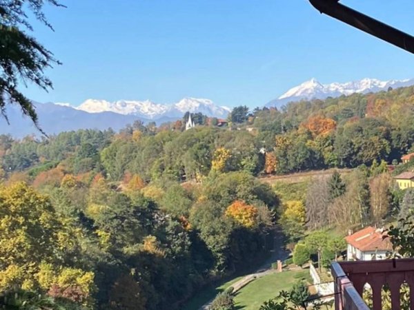 casa indipendente in vendita a Moncalieri in zona Testona