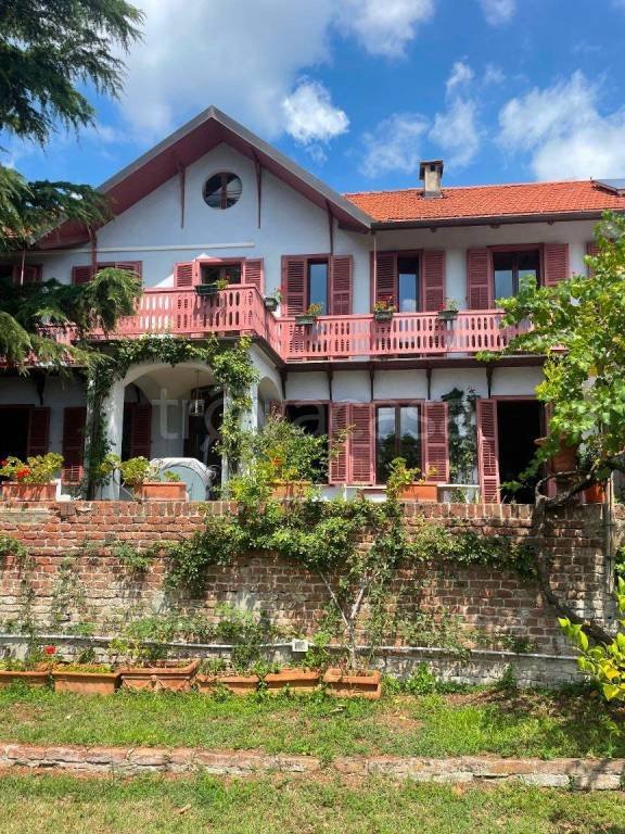 casa indipendente in vendita a Moncalieri in zona Testona