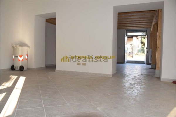 negozio in vendita a Moncalieri