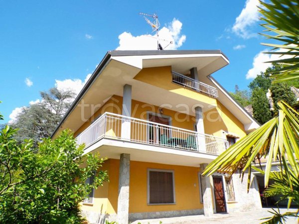 casa indipendente in vendita a Moncalieri in zona Revigliasco