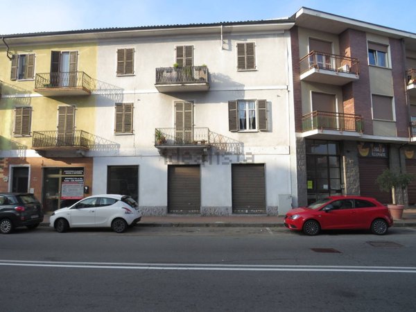 locale commerciale in vendita a Moncalieri
