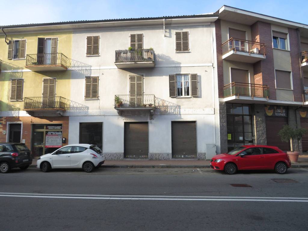 locale commerciale in vendita a Moncalieri