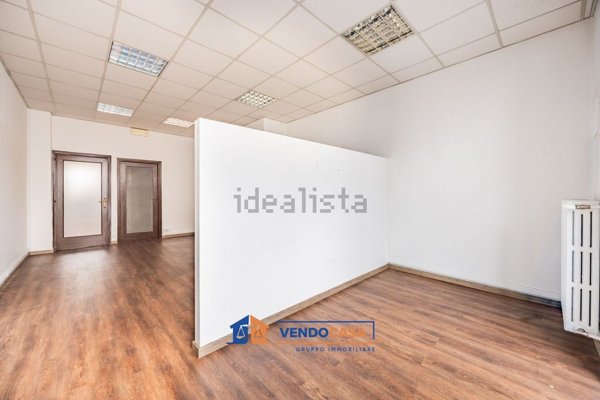 locale commerciale in vendita a Moncalieri