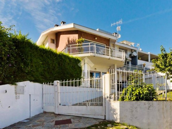 appartamento in vendita a Moncalieri in zona Revigliasco