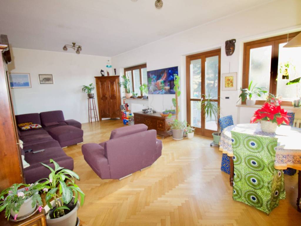 appartamento in vendita a Moncalieri in zona Boccia d'Oro