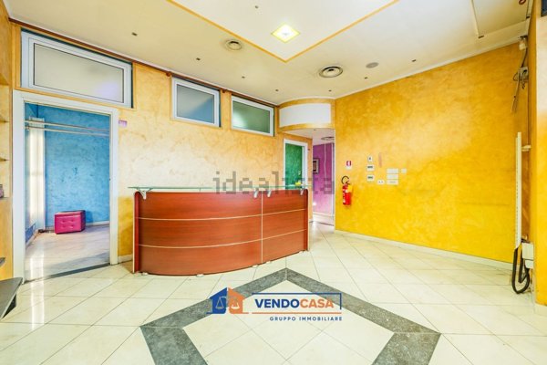 locale commerciale in vendita a Moncalieri