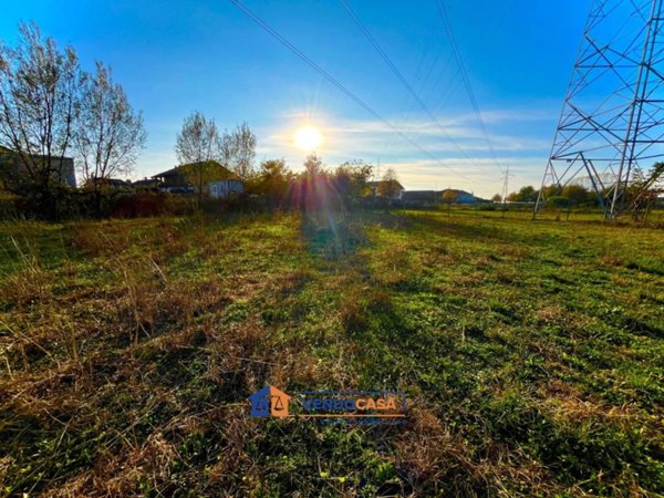 terreno agricolo in vendita a Moncalieri in zona Barauda