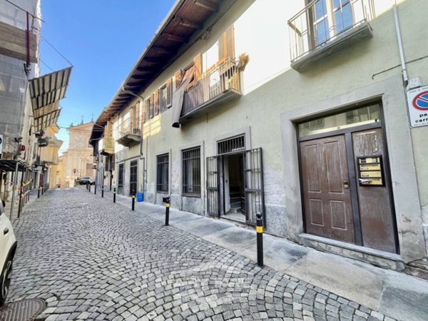 negozio in vendita a Moncalieri in zona Boccia d'Oro