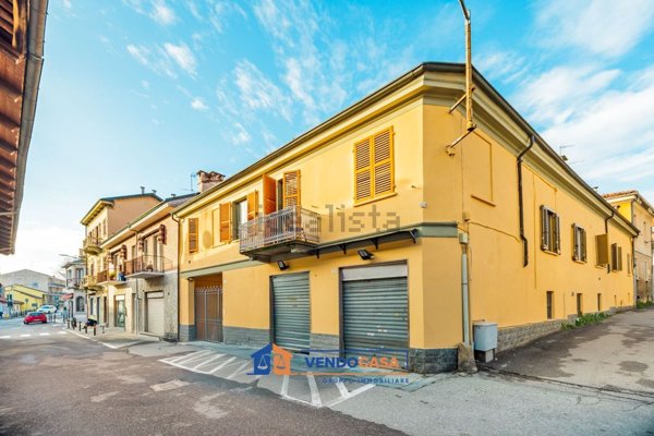 locale commerciale in vendita a Moncalieri