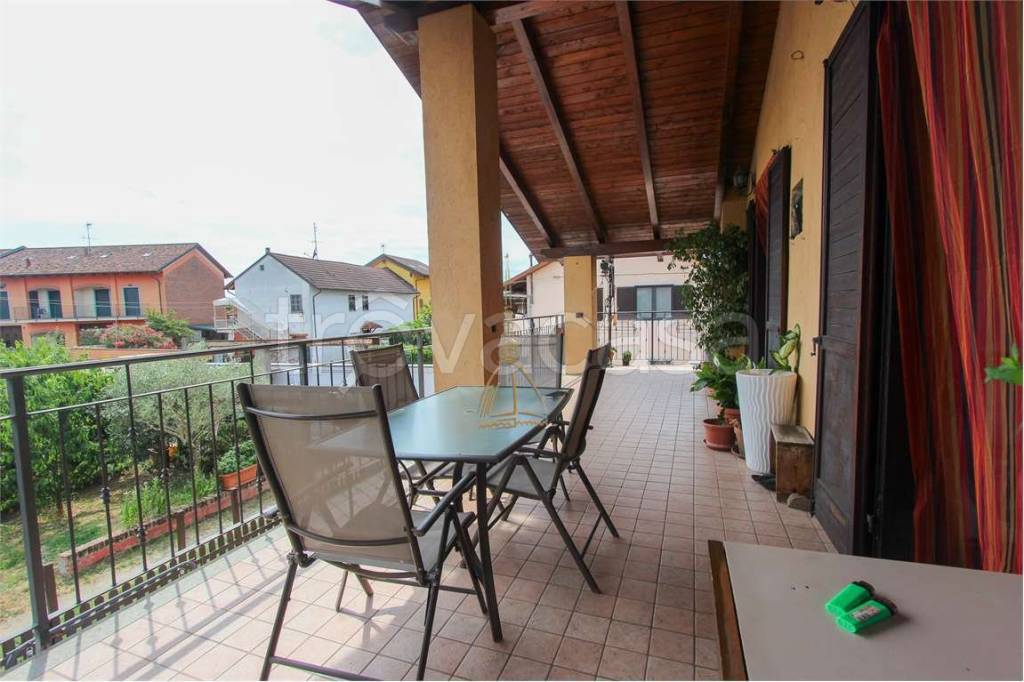 casa indipendente in vendita a Moncalieri in zona Tagliaferro