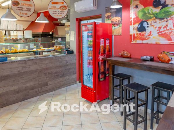 negozio in vendita a Moncalieri