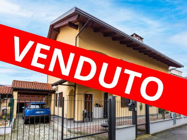 casa indipendente in vendita a Moncalieri in zona Moriondo