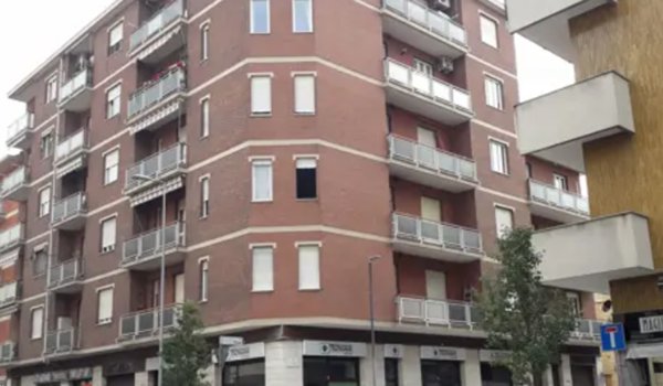 negozio in vendita a Moncalieri