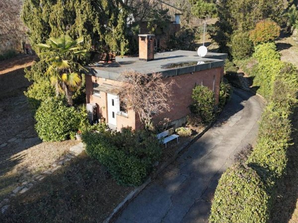 casa indipendente in vendita a Moncalieri in zona Revigliasco
