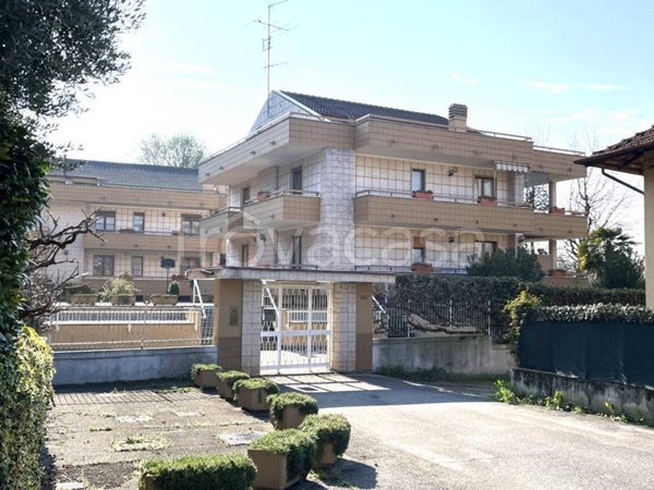 appartamento in vendita a Moncalieri in zona Testona