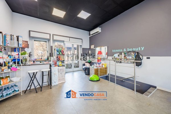 locale commerciale in vendita a Moncalieri