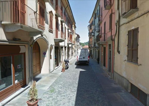 locale commerciale in vendita a Moncalieri