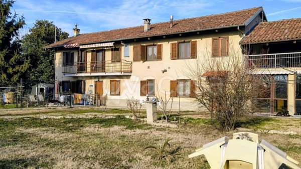 appartamento in vendita a Moncalieri in zona Barauda