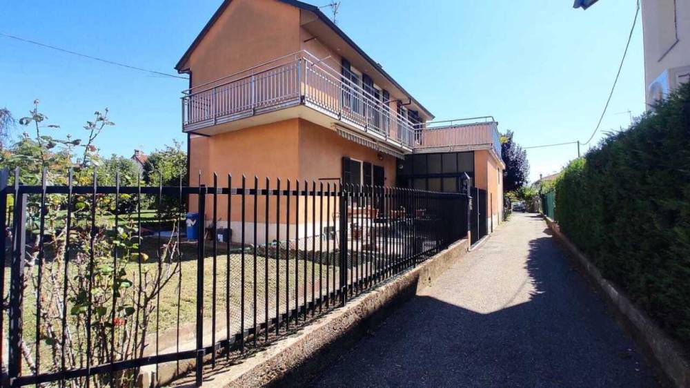 casa indipendente in vendita a Moncalieri