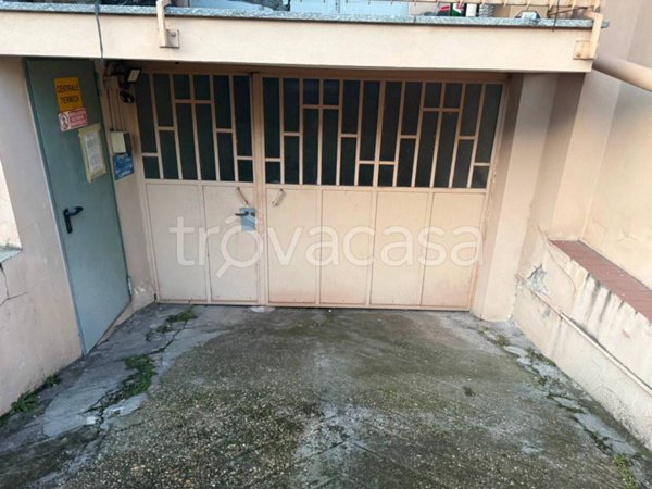 locale commerciale in vendita a Moncalieri