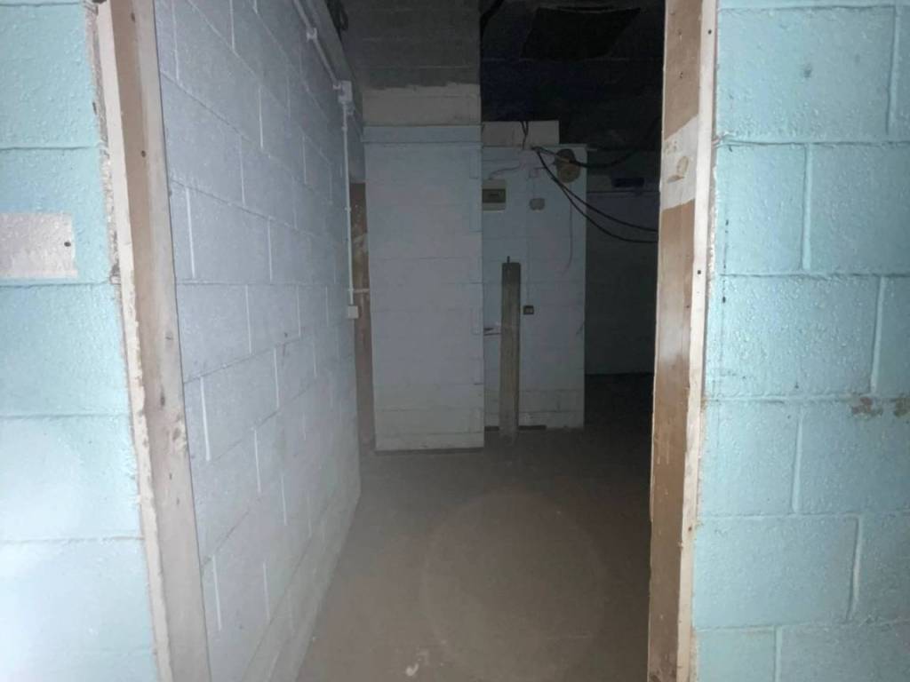 locale commerciale in vendita a Moncalieri