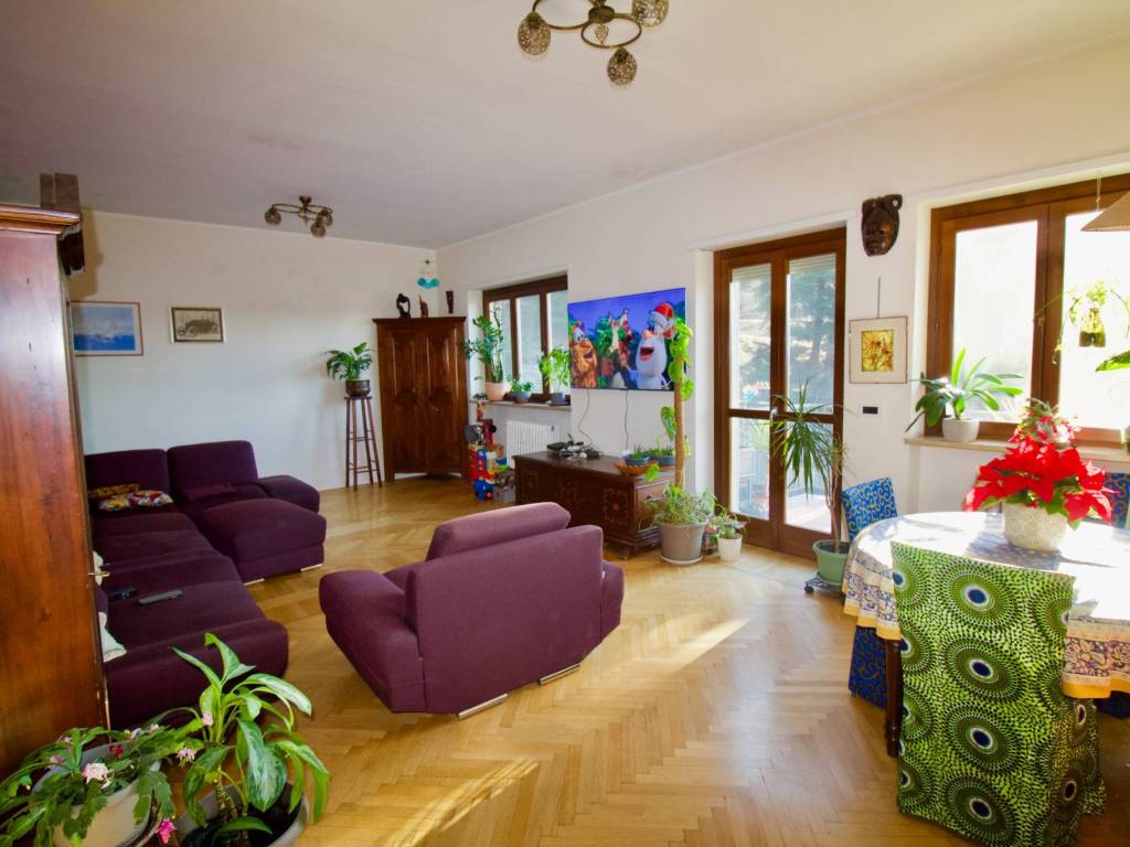 appartamento in vendita a Moncalieri in zona Boccia d'Oro