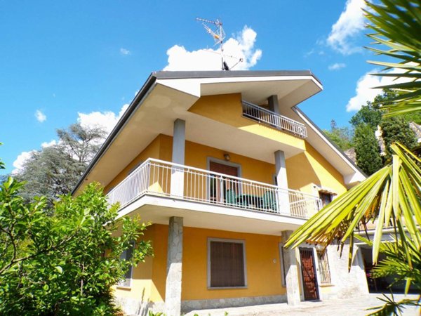 casa indipendente in vendita a Moncalieri in zona Boccia d'Oro