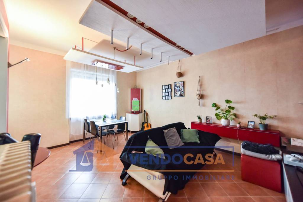 appartamento in vendita a Moncalieri in zona Testona