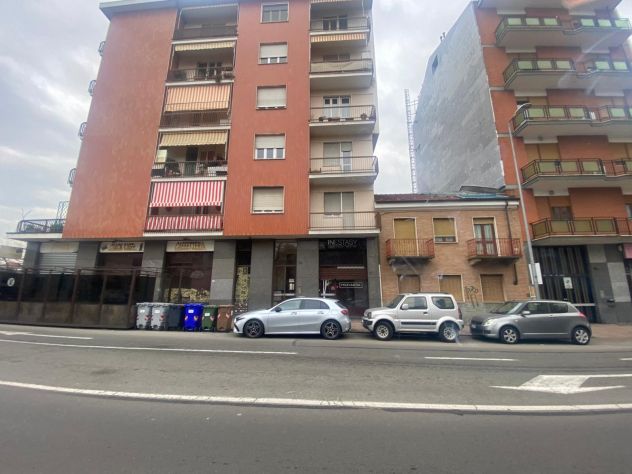 negozio in vendita a Moncalieri
