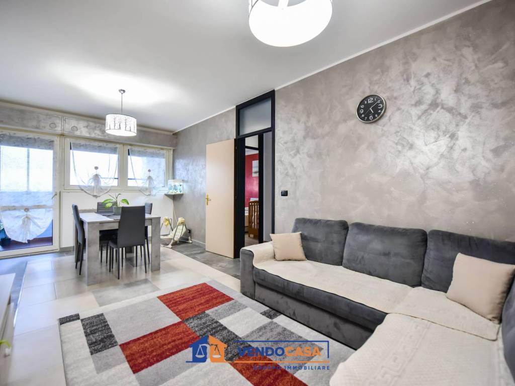 appartamento in vendita a Moncalieri in zona Testona