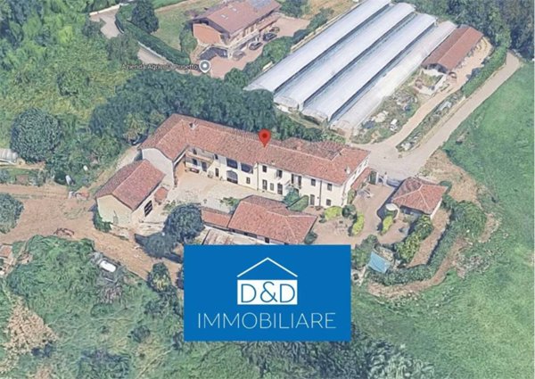 casa indipendente in vendita a Moncalieri in zona Revigliasco
