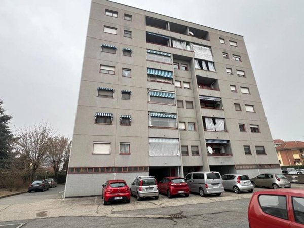 appartamento in vendita a Moncalieri in zona Testona