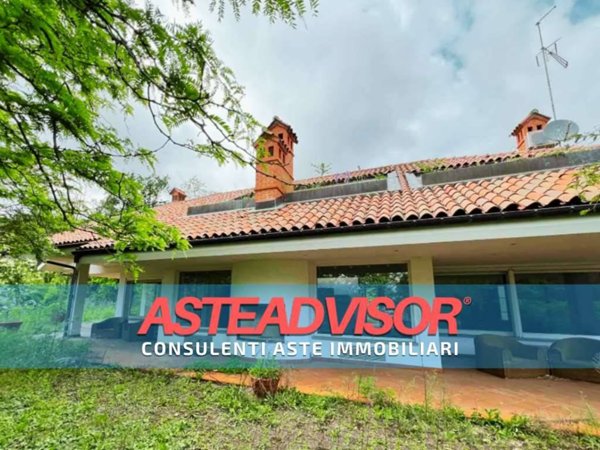 casa indipendente in vendita a Moncalieri in zona Revigliasco