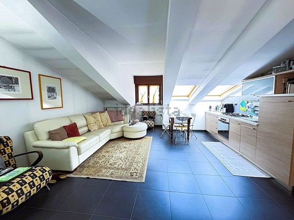 appartamento in vendita a Moncalieri in zona Borgo San Pietro