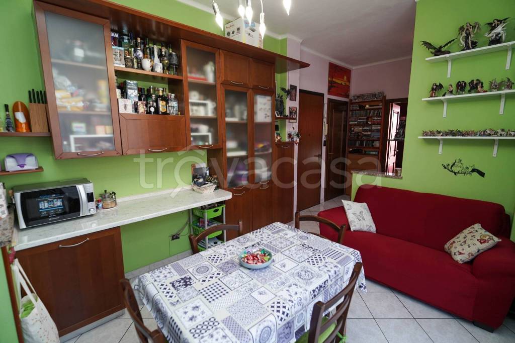 appartamento in vendita a Moncalieri in zona Borgo San Pietro