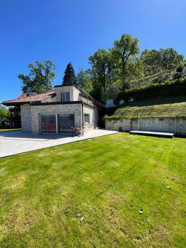 casa indipendente in vendita a Moncalieri in zona Boccia d'Oro