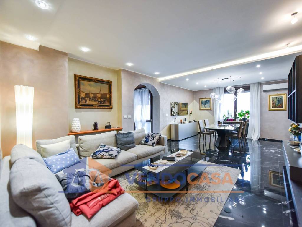 casa indipendente in vendita a Moncalieri