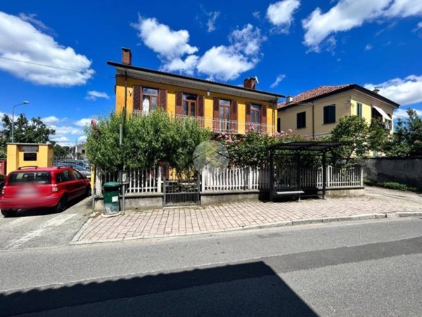 casa indipendente in vendita a Moncalieri in zona Tagliaferro