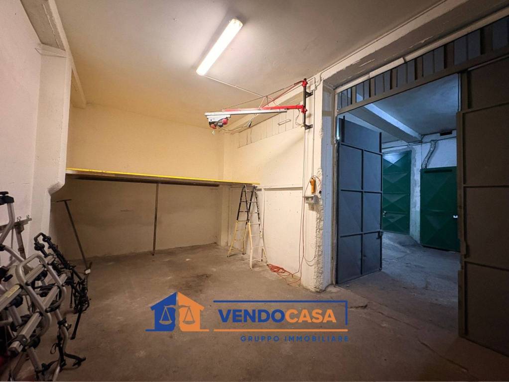 locale di sgombero in vendita a Moncalieri