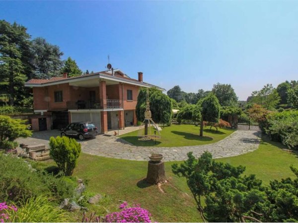 casa indipendente in vendita a Moncalieri in zona Boccia d'Oro