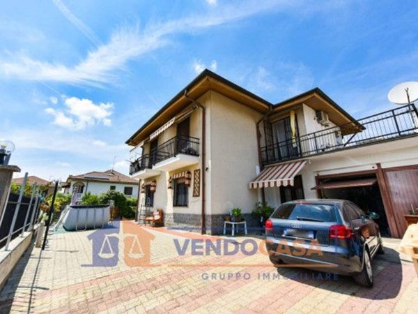 casa indipendente in vendita a Moncalieri