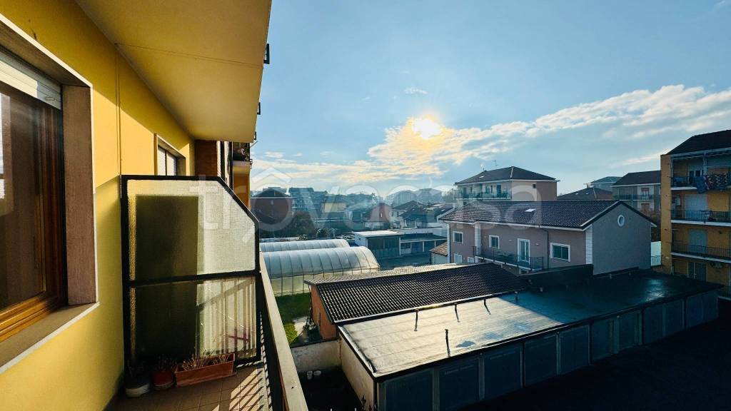 appartamento in vendita a Moncalieri in zona Testona