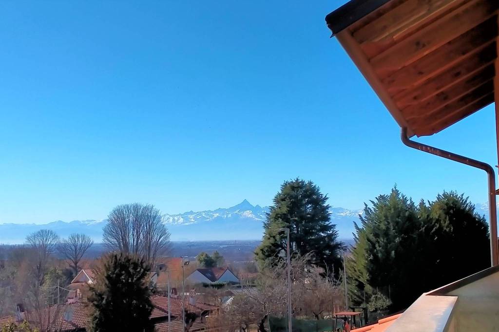casa indipendente in vendita a Moncalieri in zona Moriondo